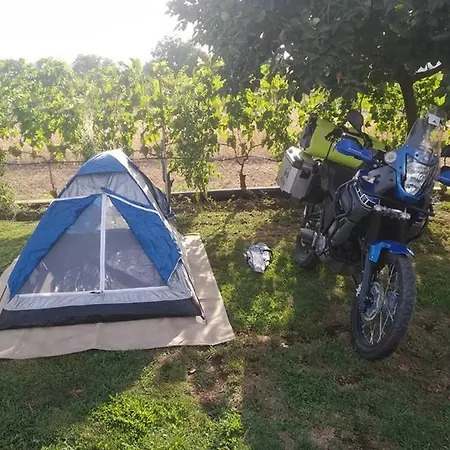 Moto Kamp Jugo * غيفيغليا